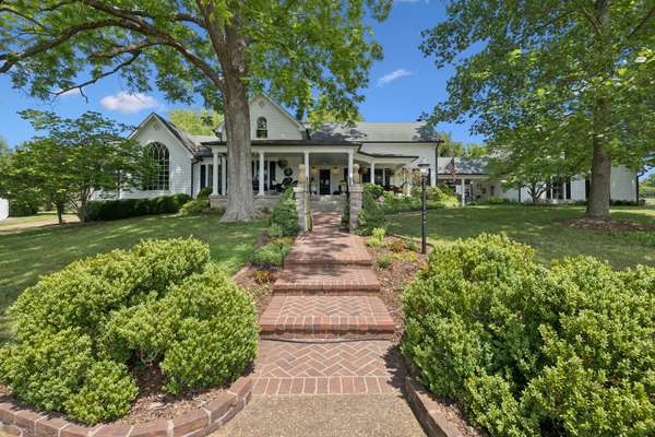 4929 Snow Creek Rd, Santa Fe, TN 38482