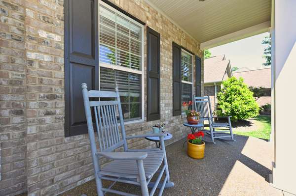 110 Hattie Ct, Hendersonville, TN 37075