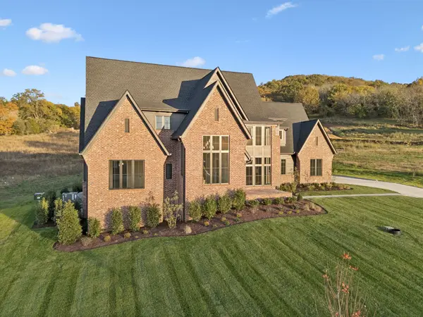 9204 Horton Hwy, College Grove, TN 37046