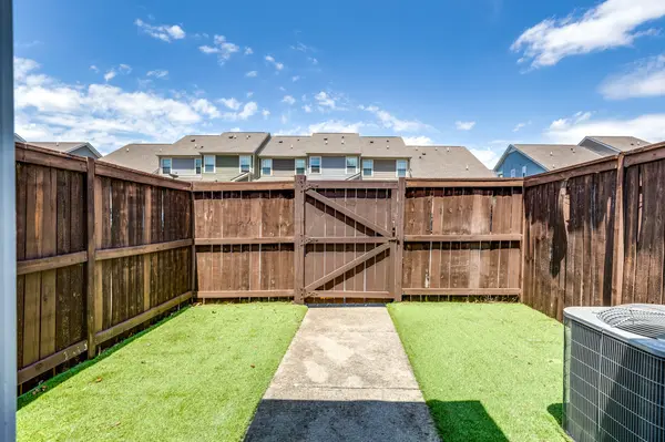 6007 DuPont Cv, Spring Hill, TN 37174