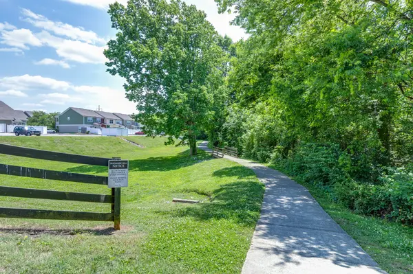 6007 DuPont Cv, Spring Hill, TN 37174