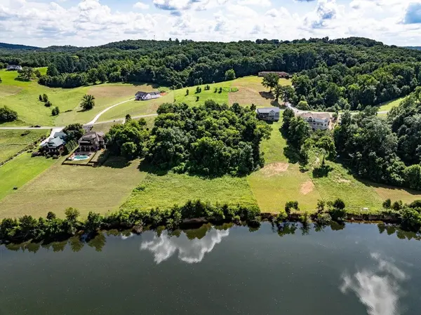 72 Espalier Drive, Decatur, TN 37322
