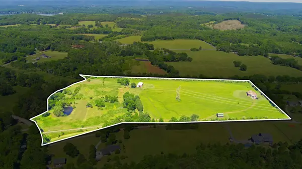 5975 Grasshopper Rd, Birchwood, TN 37308