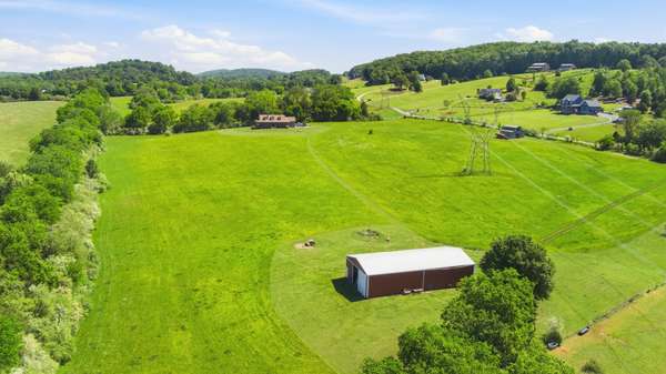 5975 Grasshopper Rd, Birchwood, TN 37308