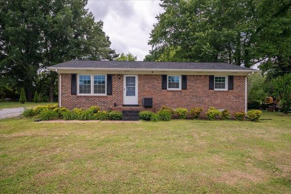3417 Gimlet Rd, Lawrenceburg, TN 38464