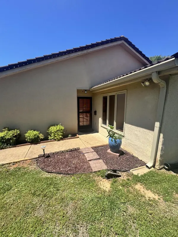 2136 Vaden Village Drive, Chattanooga, TN 37421