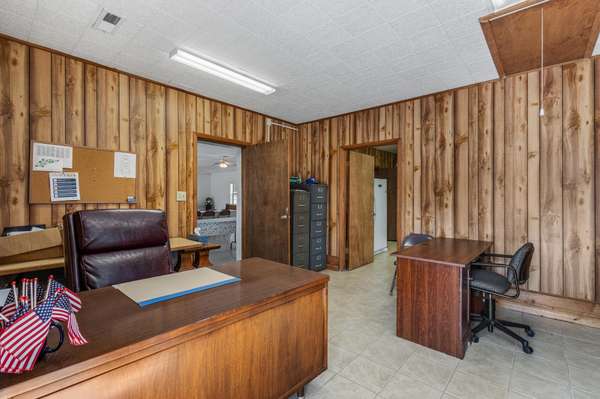 1027 Moore Street, Athens, TN 37303