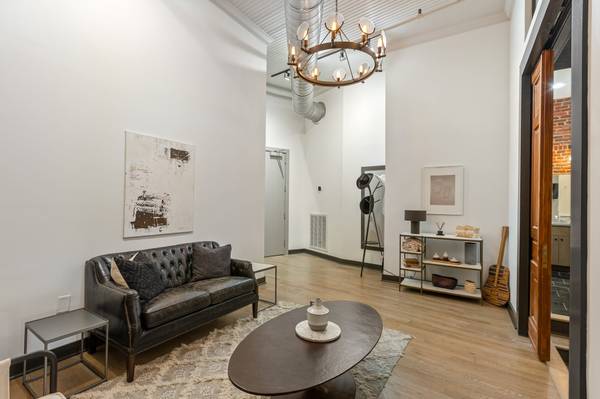 207 3rd Ave #N #402, Nashville, TN 37201