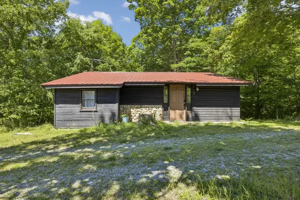 710 Shine Ln, Cadiz, KY 42211