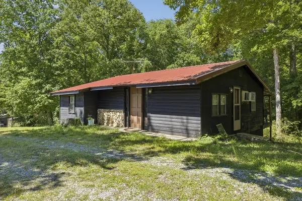 710 Shine Ln, Cadiz, KY 42211
