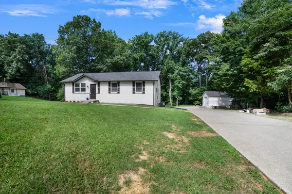 412 Hilltop Dr, Clarksville, TN 37040