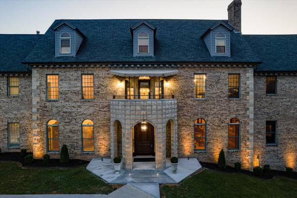 551 N Crest Court, Chattanooga, TN 37404