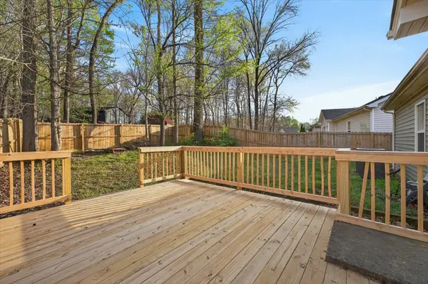 631 Hidden Valley Dr, Clarksville, TN 37040