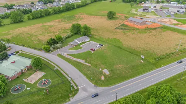 1665 Hicks Edgen Rd, Pleasant View, TN 37146