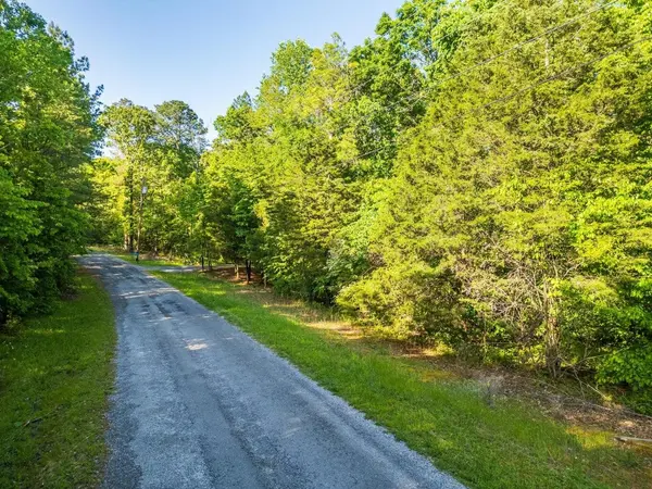 5 Warren Lane, Decatur, TN 37322
