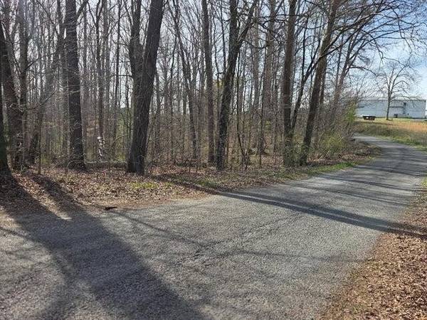 3 Lowery Road, Ocoee, TN 37361