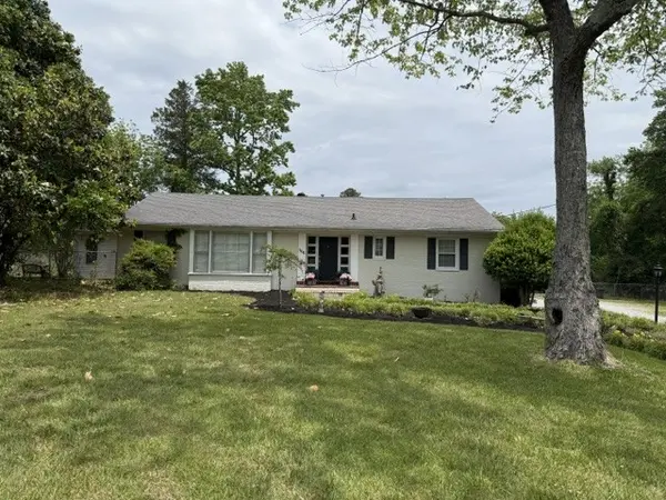 704 Cedar Ln, Tullahoma, TN 37388