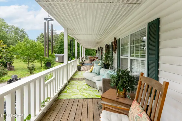 34 Rozzel Rd, Pikeville, TN 37367