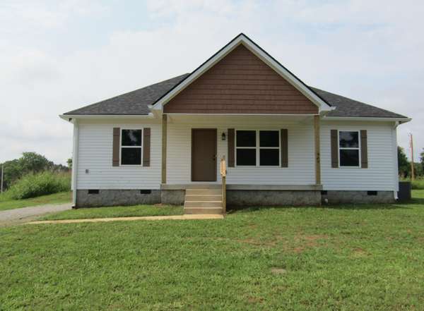 460 Crescent Factory Rd, Lawrenceburg, TN 38464
