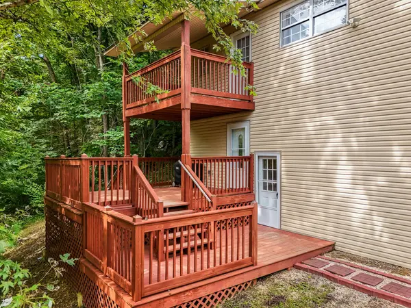 1555 Gassaway Main St, Liberty, TN 37095
