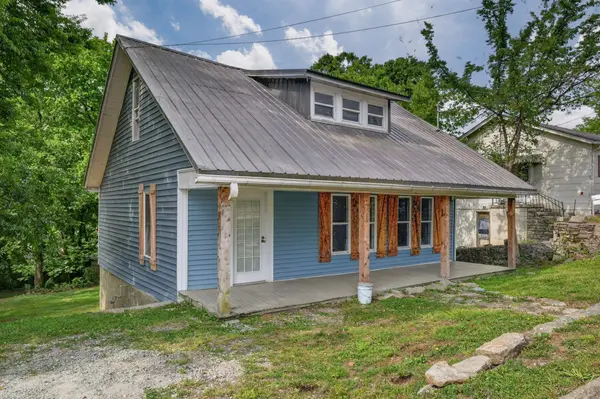 408 Washington St #W, Fayetteville, TN 37334