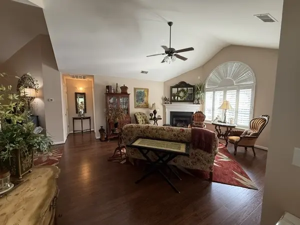 825 Browns Ln #603, Gallatin, TN 37066