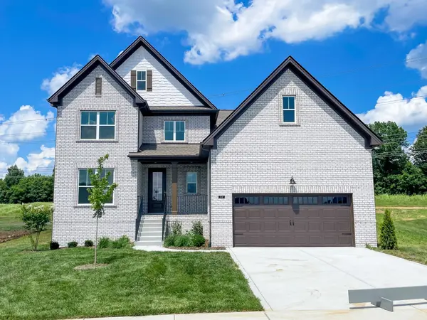 207 Blantons Park Dr, Gallatin, TN 37066