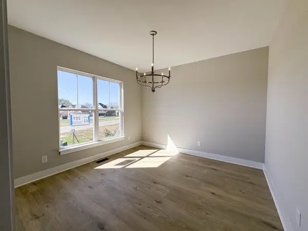 207 Blantons Park Dr, Gallatin, TN 37066
