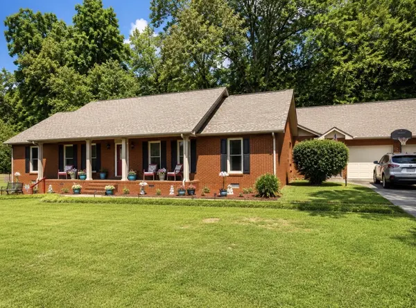 2117 Safe Haven Cir, Estill Springs, TN 37330