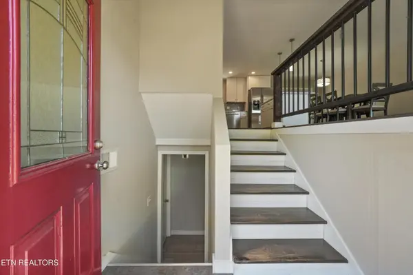 7613 Fall Wind Court, Powell, TN 37849