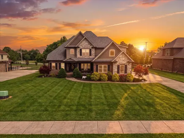 82 Pikes Peak Way, Bowling Green, KY 42104