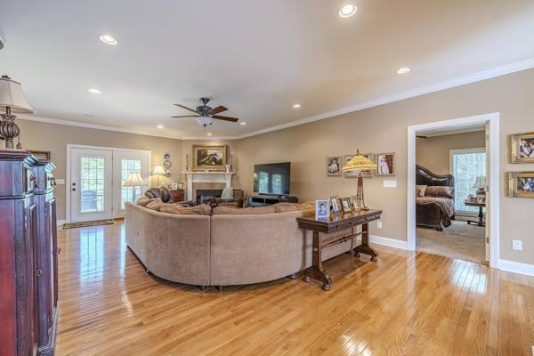 670 BOWEN DR, Savannah, TN 38372