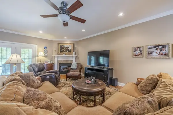 670 BOWEN DR, Savannah, TN 38372