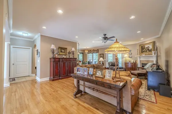 670 BOWEN DR, Savannah, TN 38372