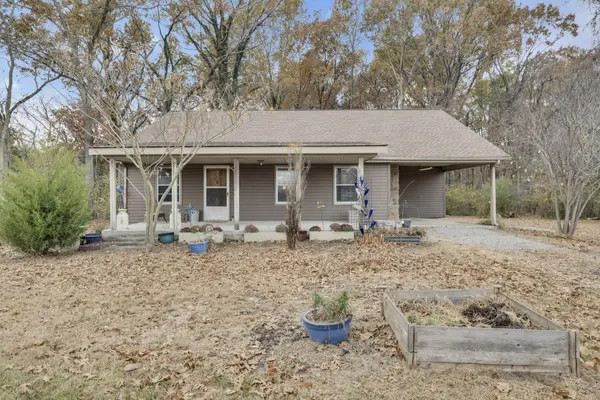 1305 Brinkley Rd, Murfreesboro, TN 37128