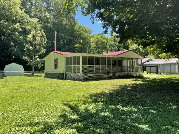 120 Manners Rd, Dover, TN 37058
