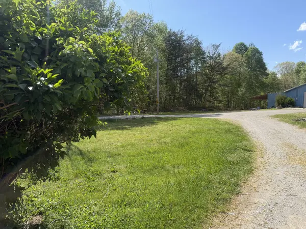 200 Rattlesnake Rd, Mcminnville, TN 37110