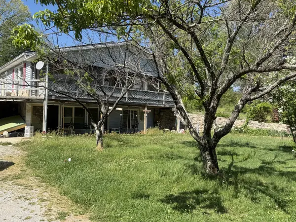 200 Rattlesnake Rd, Mcminnville, TN 37110
