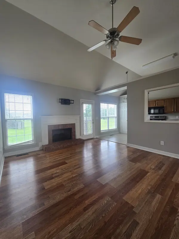2229 Dewey Dr, Spring Hill, TN 37174
