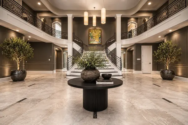 6261 Hillsboro Pike, Nashville, TN 37215