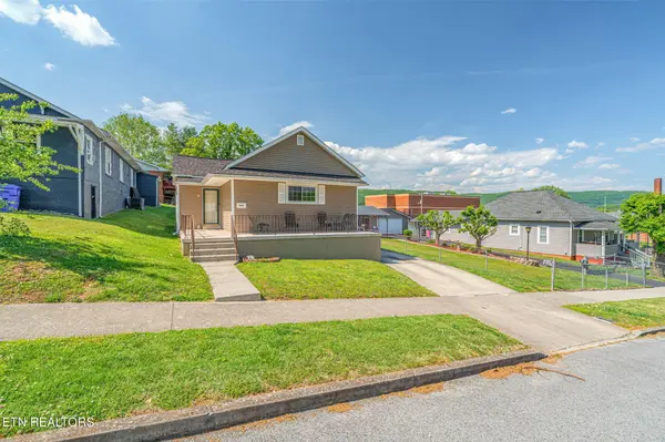 905 Cumberland St, Harriman, TN 37748
