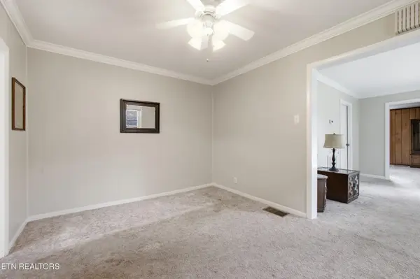 905 Cumberland St, Harriman, TN 37748