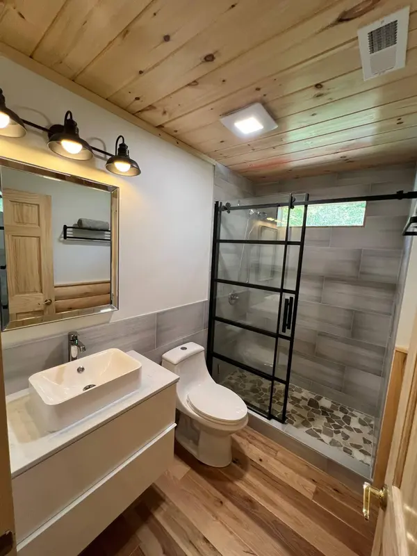 375 County Road 401, Madisonville, TN 37354