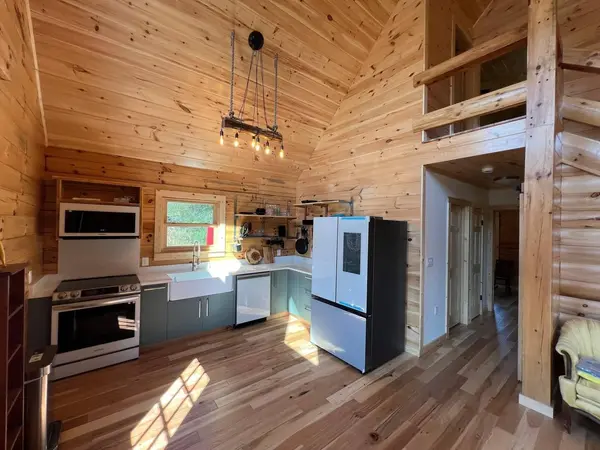 375 County Road 401, Madisonville, TN 37354