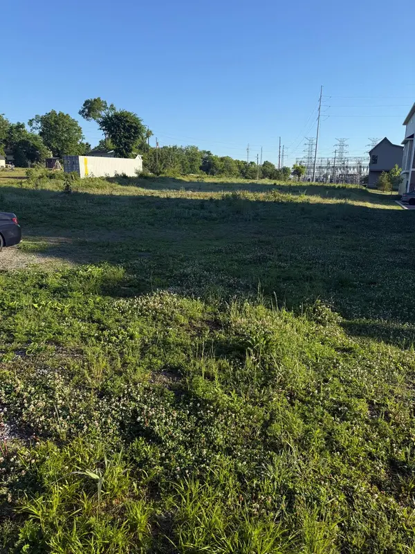 121 E Campbell, Madison, TN 37115