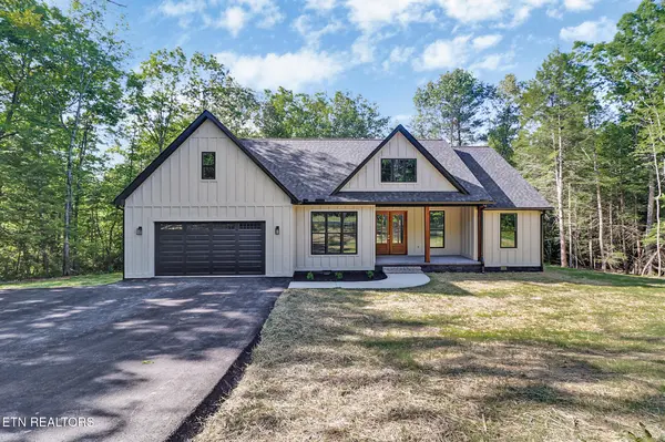 1452 Model Farm Rd, Jamestown, TN 38556