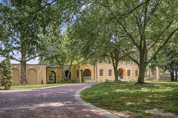 335 N Dixie Ave, Cookeville, TN 38501