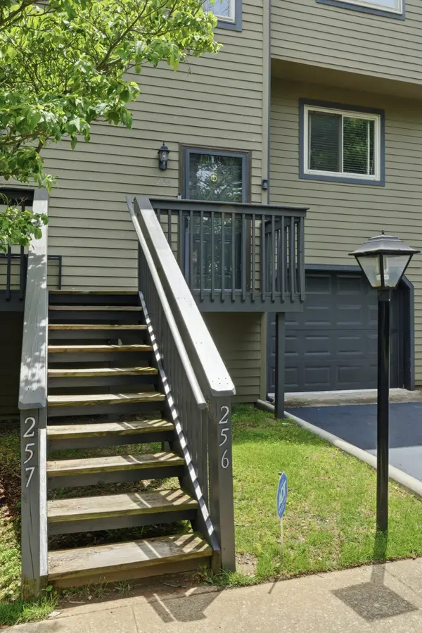 256 Summit Ridge Drive, Nashville, TN 37215