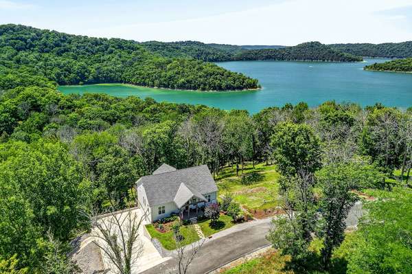 193 Wilson Cir, Smithville, TN 37166