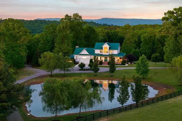 933 John Henry Lewis Rd, Dunlap, TN 37327